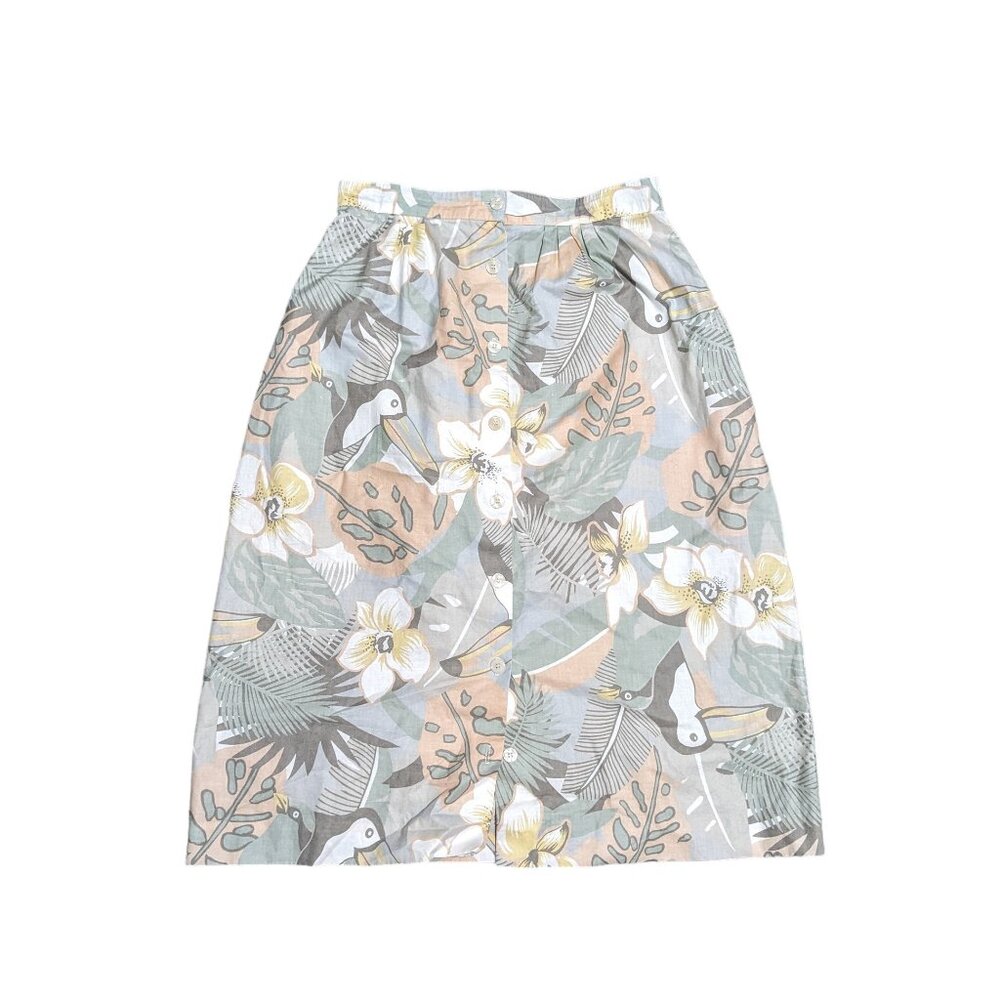 Midi Buttoned Skirt with Pastel Tropical Print of Toucans
